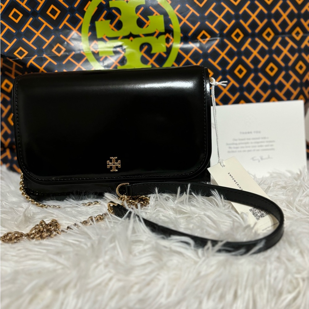 Tory Burch Emerson Patent  Black Chain Wallet